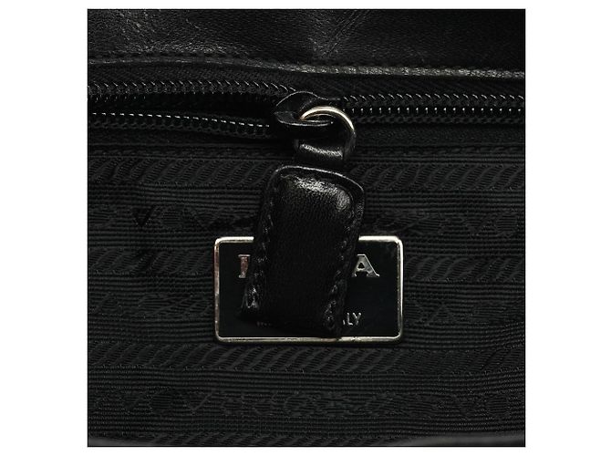 Prada Borsa a tracolla con fibbia in nylon Tessuto Vitello nera - vista 11