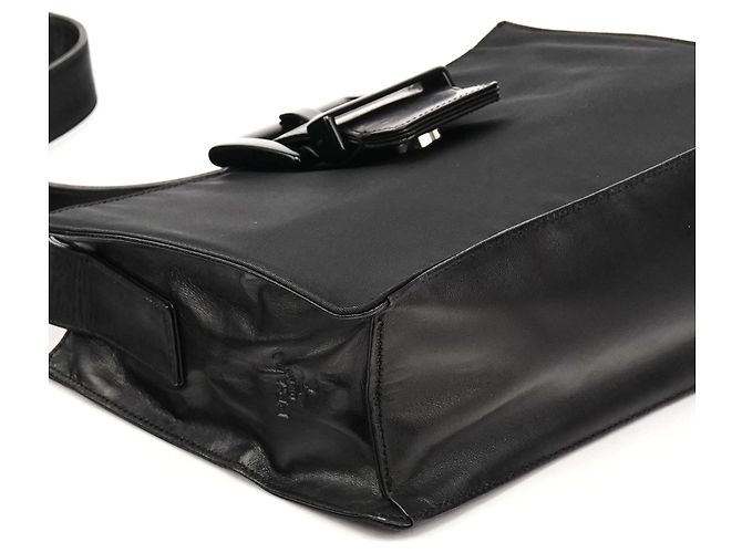 Prada Borsa a tracolla con fibbia in nylon Tessuto Vitello nera - vista 7