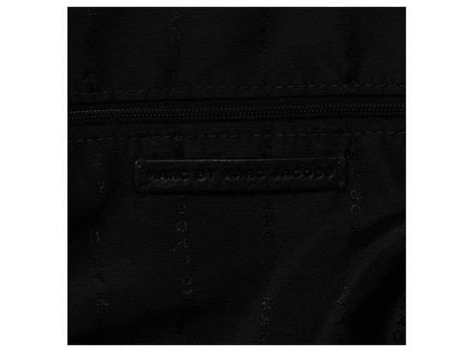 Marc by Marc Jacobs Borsa a tracolla hobo in pelle nera con chiusura turnlock - vista 11