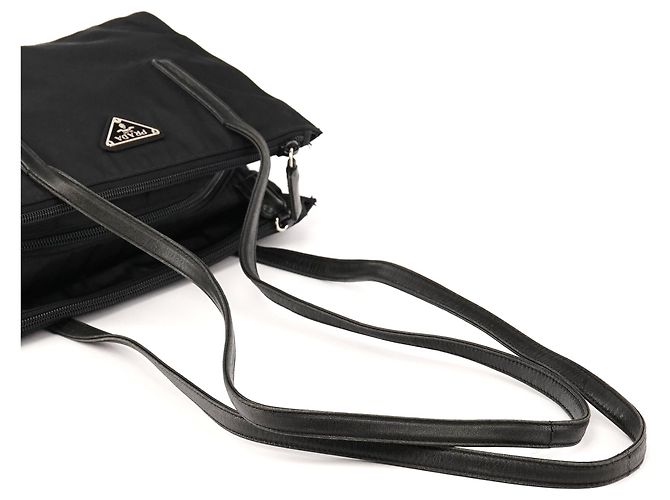 Prada Borsa Tote 1995 in Nylon Tessuto Nappa Nero - vista 10