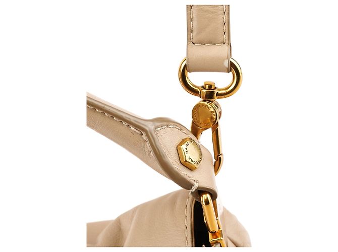 Marc by Marc Jacobs Beige Lederhandtasche mit Drehverschluss - Ansicht 10