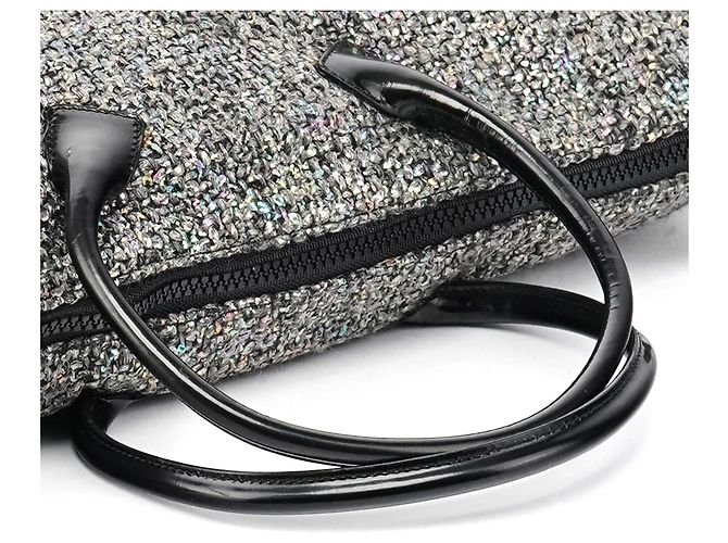 Miu Miu Borsa Tote in Tweed Olografico Grigio - vista 10