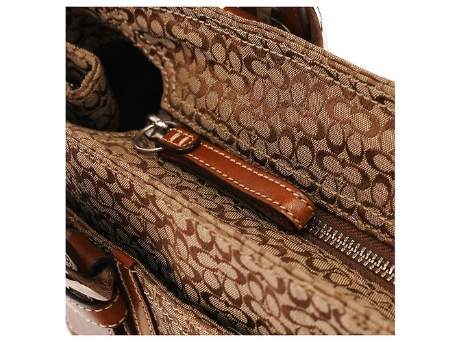 Coach Borsa Tote Soho in Tela Signature Beige e Marrone - vista 10