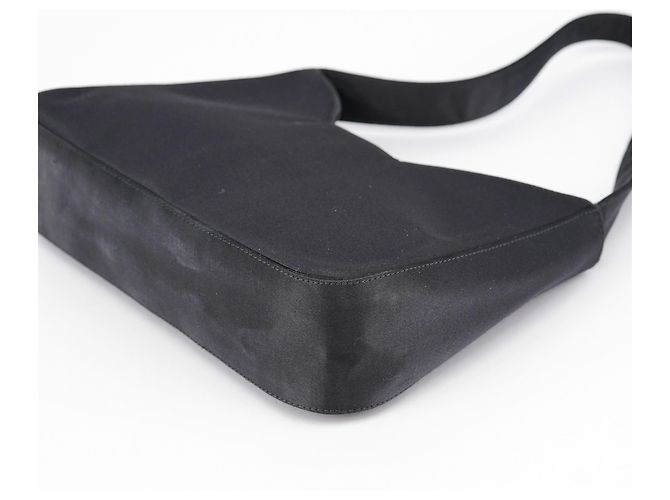 Prada Borsa a tracolla Hobo in raso nero 1998 - vista 7