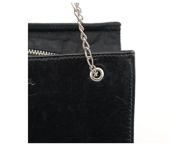 Prada Borsa Tote in nylon e pelle di vitello nera con catena - vista 8
