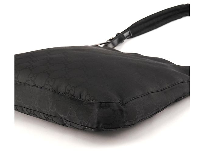 Gucci 001 3166 Borsa a spalla in nylon GG nero - vista 8