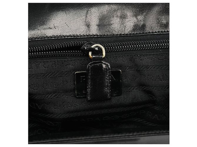 Prada Borsa a tracolla con patta B7417 in pelle nera - vista 14