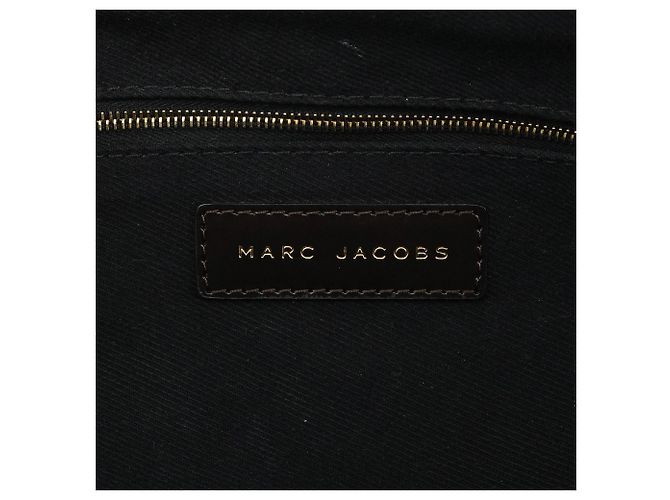 Marc Jacobs Borsa Tote in pelle verniciata marrone scuro con manico croc - vista 13