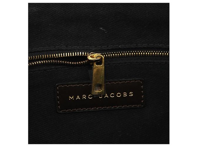 Marc Jacobs Borsa Tote in pelle verniciata marrone scuro con manico croc - vista 14