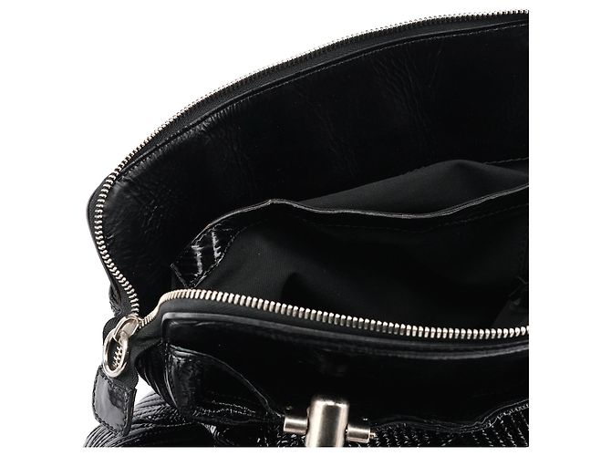 Héloïse Chloé Heloise Tote Bag aus schwarzem gestepptem Lackleder - Ansicht 17