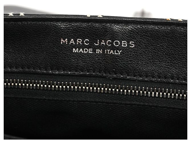Marc Jacobs  mala de ombro com aba em couro acolchoado preto e branco - vista 9
