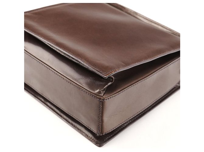 Gucci Borsa crossbody a patta in pelle di vitello marrone - vista 9