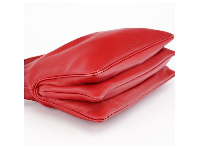 Miu Miu Borsa Hobo in vitello rosso con chiusura a rotazione Fall 2003 - vista 6