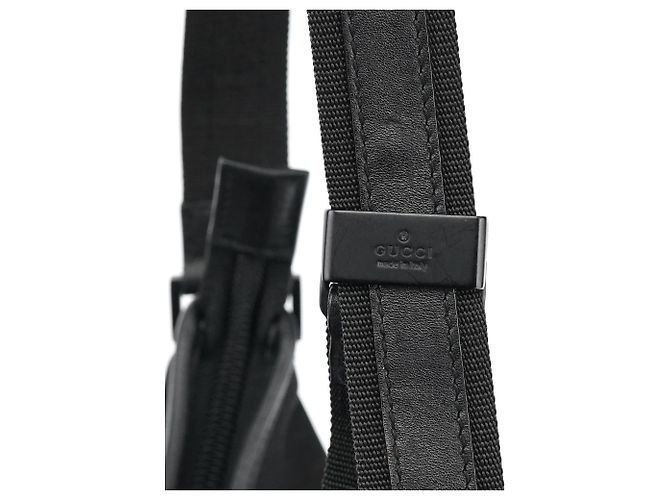 Gucci Borsa a tracolla in tela e gomma nera - vista 9