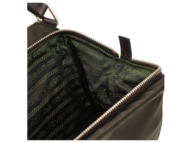 Prada Borsa a tracolla Tessuto Chic Nylon Verde Scuro - vista 16