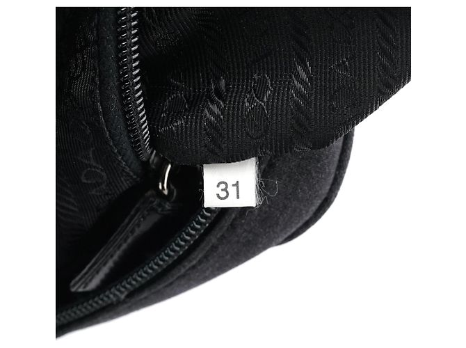 Prada 1999 Keylock Tote Bag aus anthrazitfarbenem Canvas - Ansicht 15