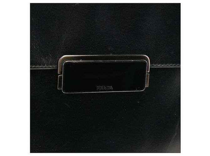 Prada B7494 Mala de Ombro em Pele Vitello Preta com Fivela - vista 6