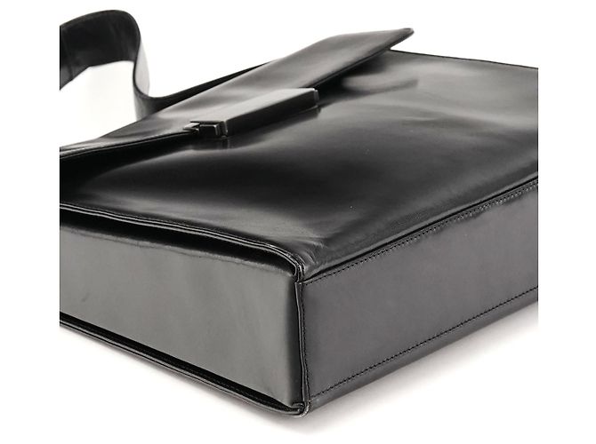 Prada B7494 Mala de Ombro em Pele Vitello Preta com Fivela - vista 7
