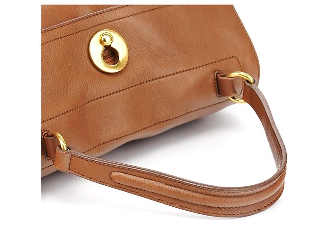 Yves Saint Laurent Borsa Muse Two in pelle marrone chiaro - vista 12