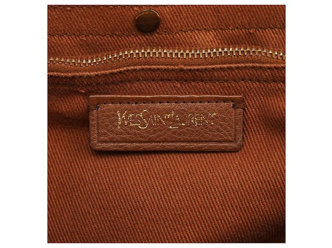 Yves Saint Laurent Borsa Muse Two in pelle marrone chiaro - vista 14