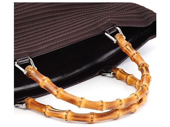 Bamboo Gucci Saco Tote 2-Way em nylon acolchoado castanho com bambu - vista 10