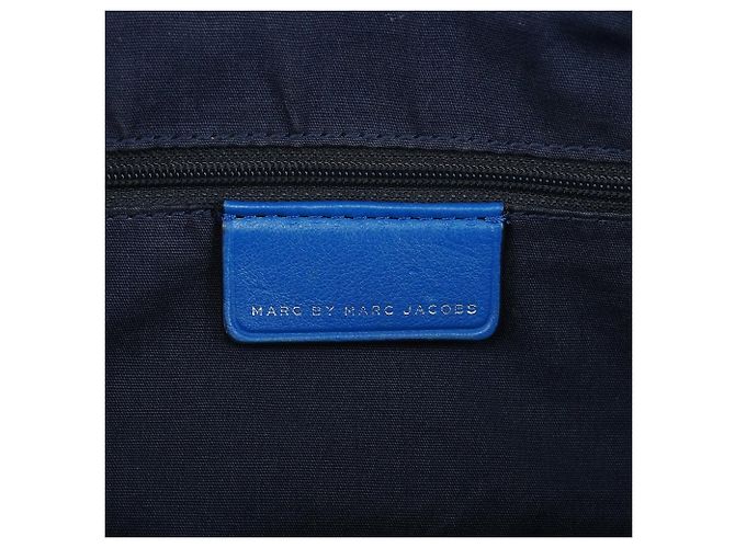 Marc by Marc Jacobs Borsa Bowling Classic Q in pelle martellata blu - vista 11