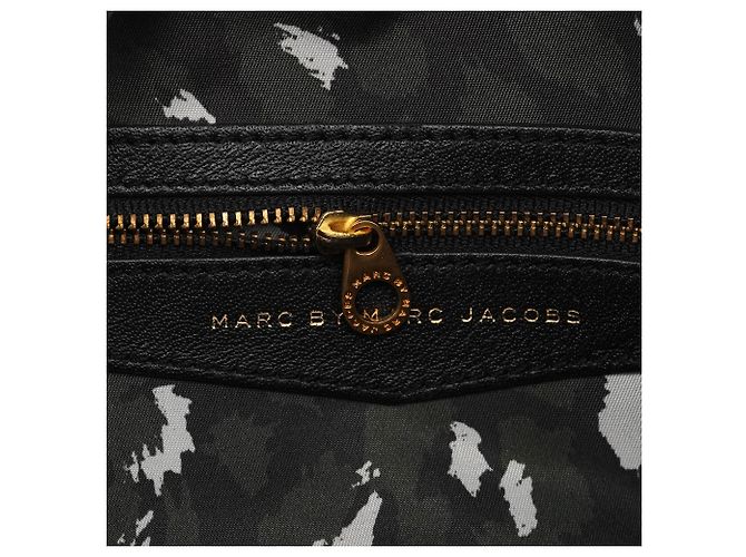 Marc by Marc Jacobs Borsa 2-Way in pelle nera con tasca e chiusura a rotazione - vista 12