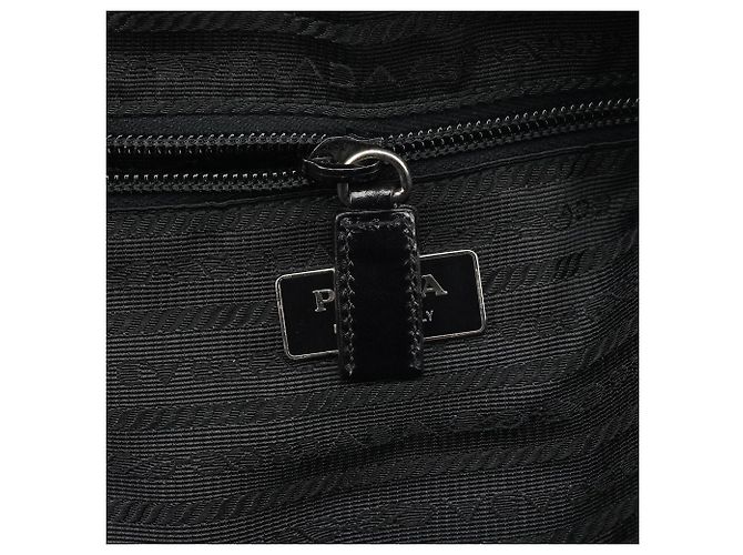 Prada Borsa Bowling B11334 in pelle traforata bianca e rossa - vista 14