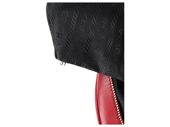 Prada Borsa Bowling B11334 in pelle traforata bianca e rossa - vista 15