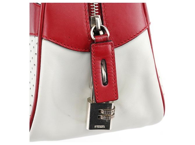 Prada Borsa Bowling B11334 in pelle traforata bianca e rossa - vista 8