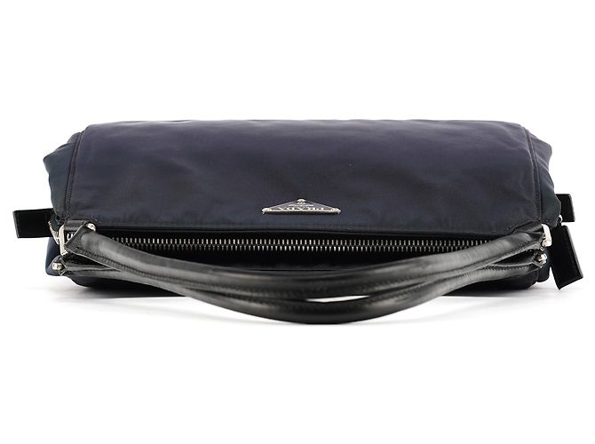 Prada Borsa a tracolla Chic in nylon Tessuto viola - vista 4