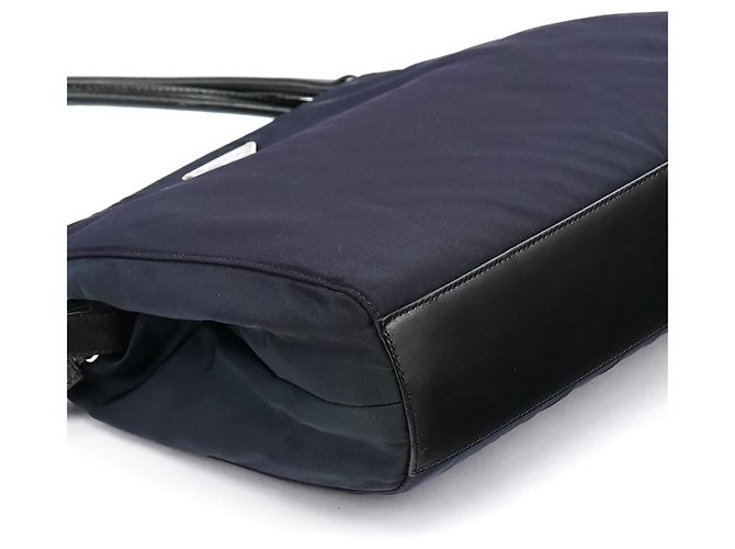Prada Borsa a tracolla Chic in nylon Tessuto viola - vista 9
