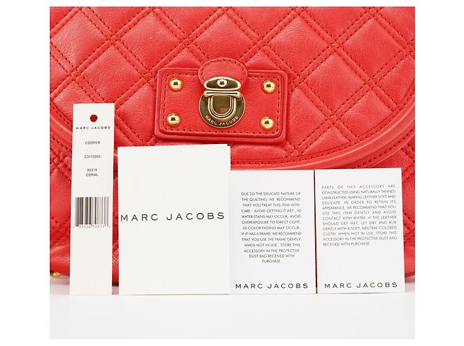 Marc Jacobs Bolsa Crossbody de Couro Matelassado Vermelha com Fivela e Corrente - vista 10
