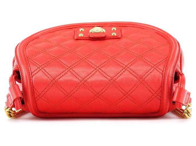 Marc Jacobs Bolsa Crossbody de Couro Matelassado Vermelha com Fivela e Corrente - vista 4