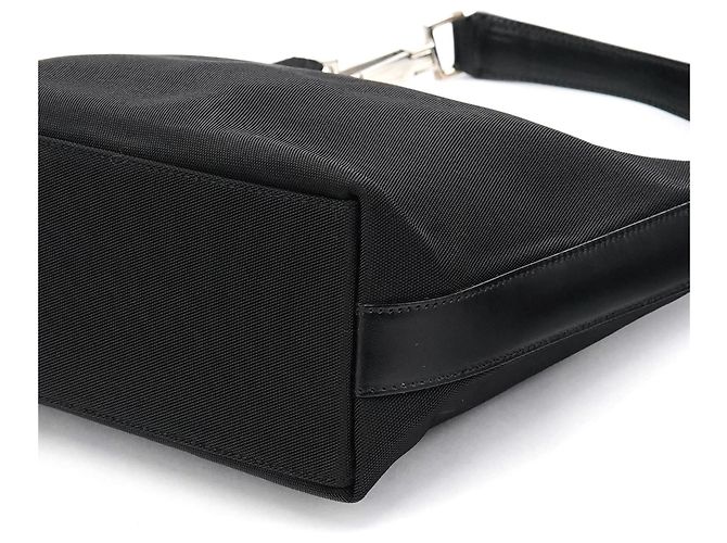 Gucci 000 0601 Borsa a tracolla in tela nera - vista 9