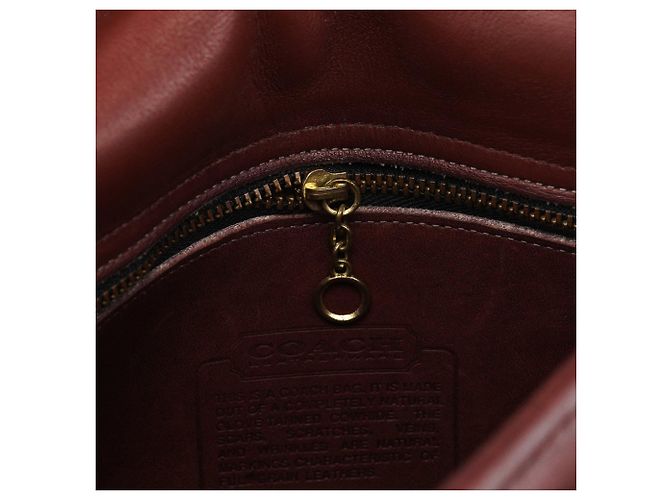 Coach Bolsa 2-Way em couro de curtimento de luva bordô com fecho turnlock - vista 12