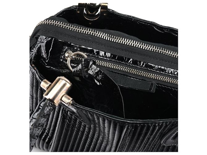 Chloé  mala Tote Bay em couro patente acolchoado preto - vista 10