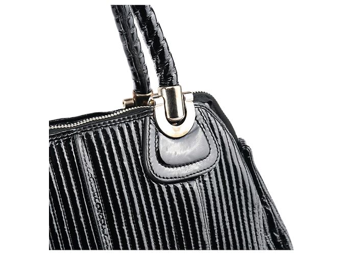 Chloé  mala Tote Bay em couro patente acolchoado preto - vista 8