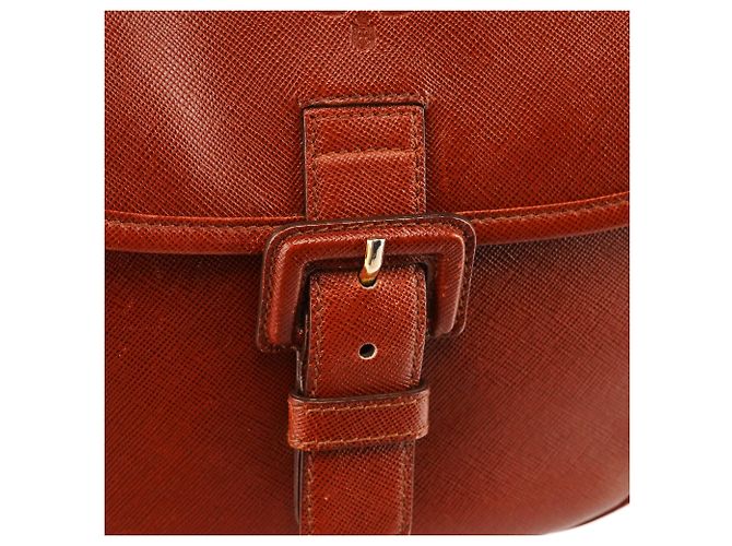 Prada Borsa crossbody in pelle Saffiano marrone chiaro - vista 7