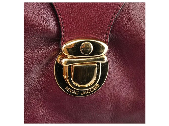 Marc Jacobs Bolsa de ombro em couro roxo com fivela - vista 6