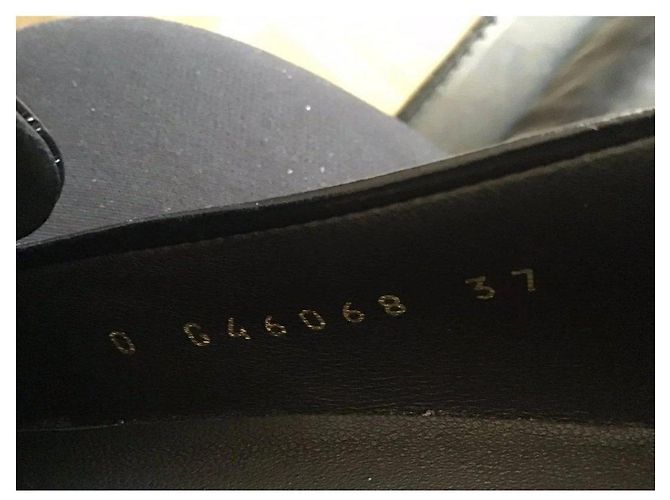 Mocassini Chanel in pelle nera con catena - vista 9