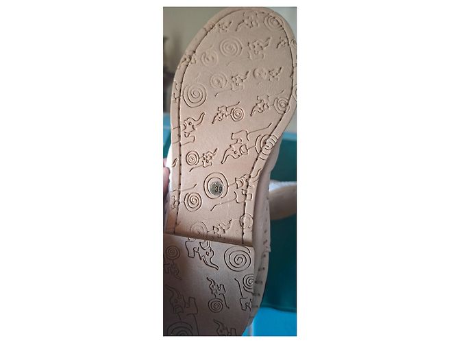 Autre Marque Botas de cuero blancas tachonadas - vista 2