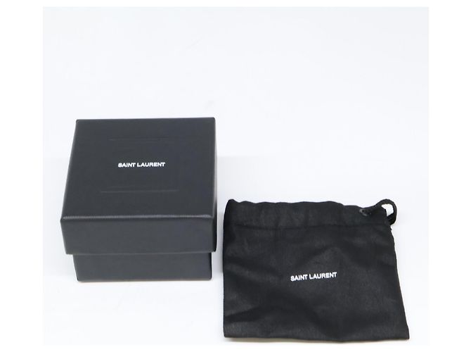 Orecchini asimmetrici Yves Saint Laurent Cassandra Logo - vista 8