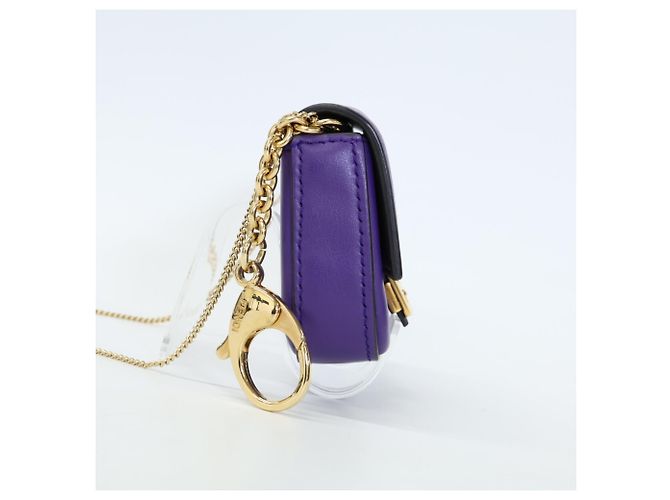 Fendi 7AR798 Nano Bucket Charm Shoulder Bag - vista 4