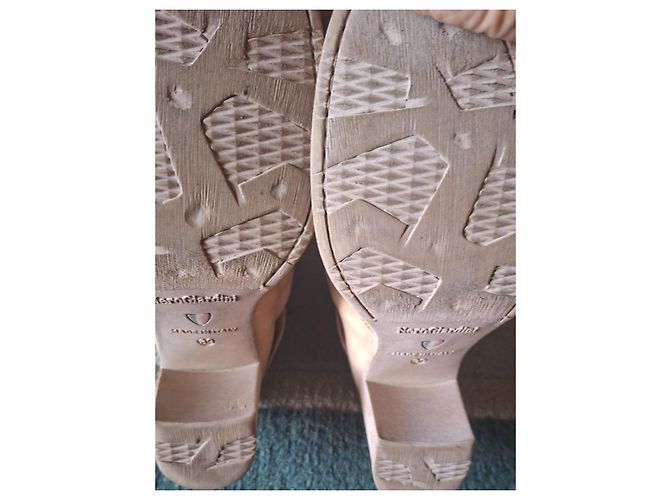 Autre Marque Nero Giardini Botas Altas de Cuero Beige con Tachuelas - vista 7