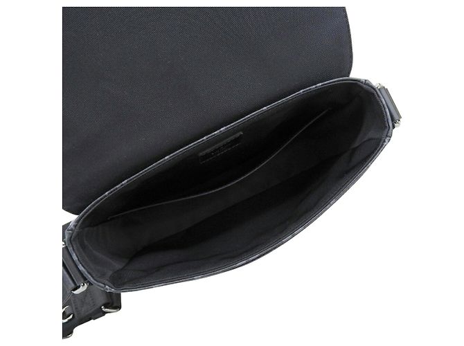 Louis Vuitton Monogram Eclipse District PM NV3 M46255 Borsa a tracolla - vista 3