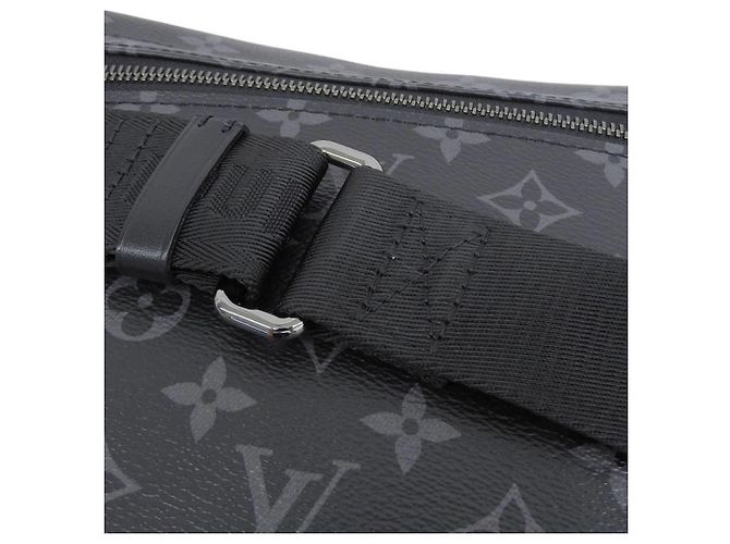 Louis Vuitton Monogram Eclipse District PM NV3 M46255 Borsa a tracolla - vista 6