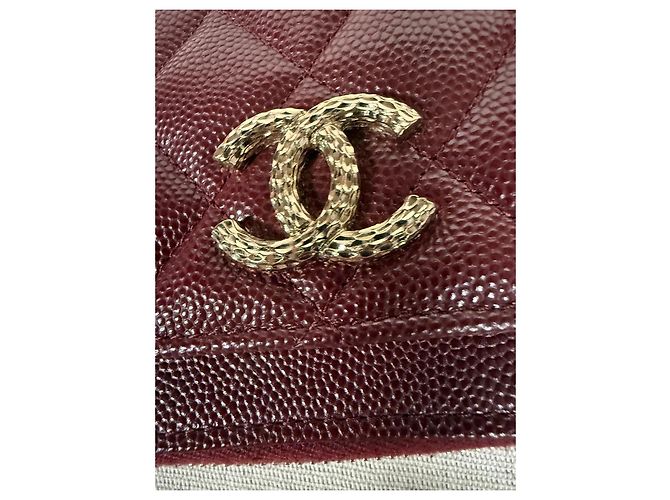 Chanel Monedero acolchado CC en piel caviar burdeos - vista 4