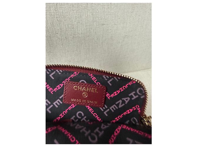 Chanel Monedero acolchado CC en piel caviar burdeos - vista 8