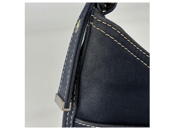 Fendi Schultertasche aus Navy-Canvas - Ansicht 7